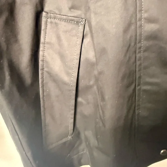 Hunter Water-Resistant Black Jacket - Picture 5 of 9